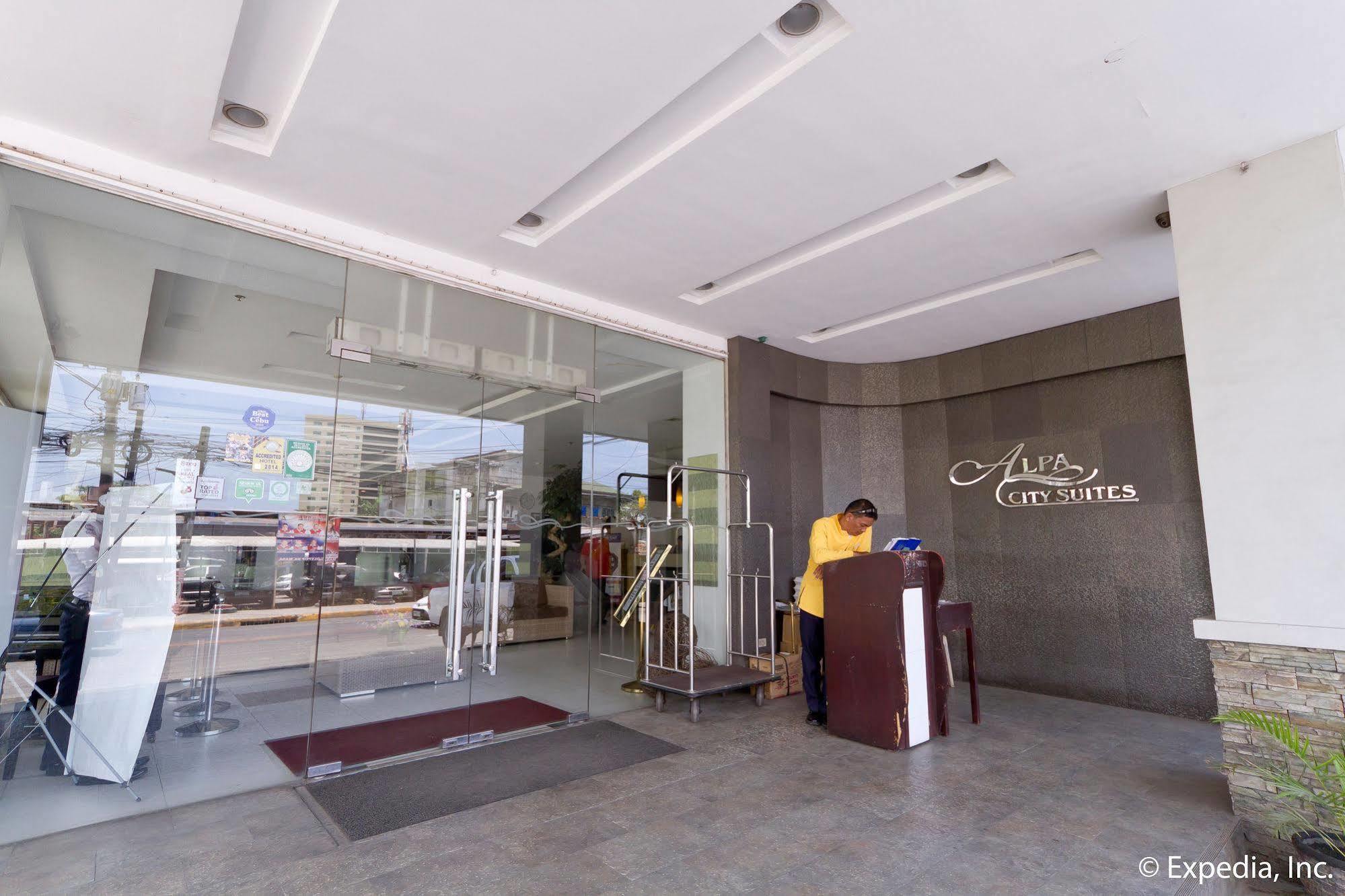 Alpa City Suites Hotel Cebu Exterior photo